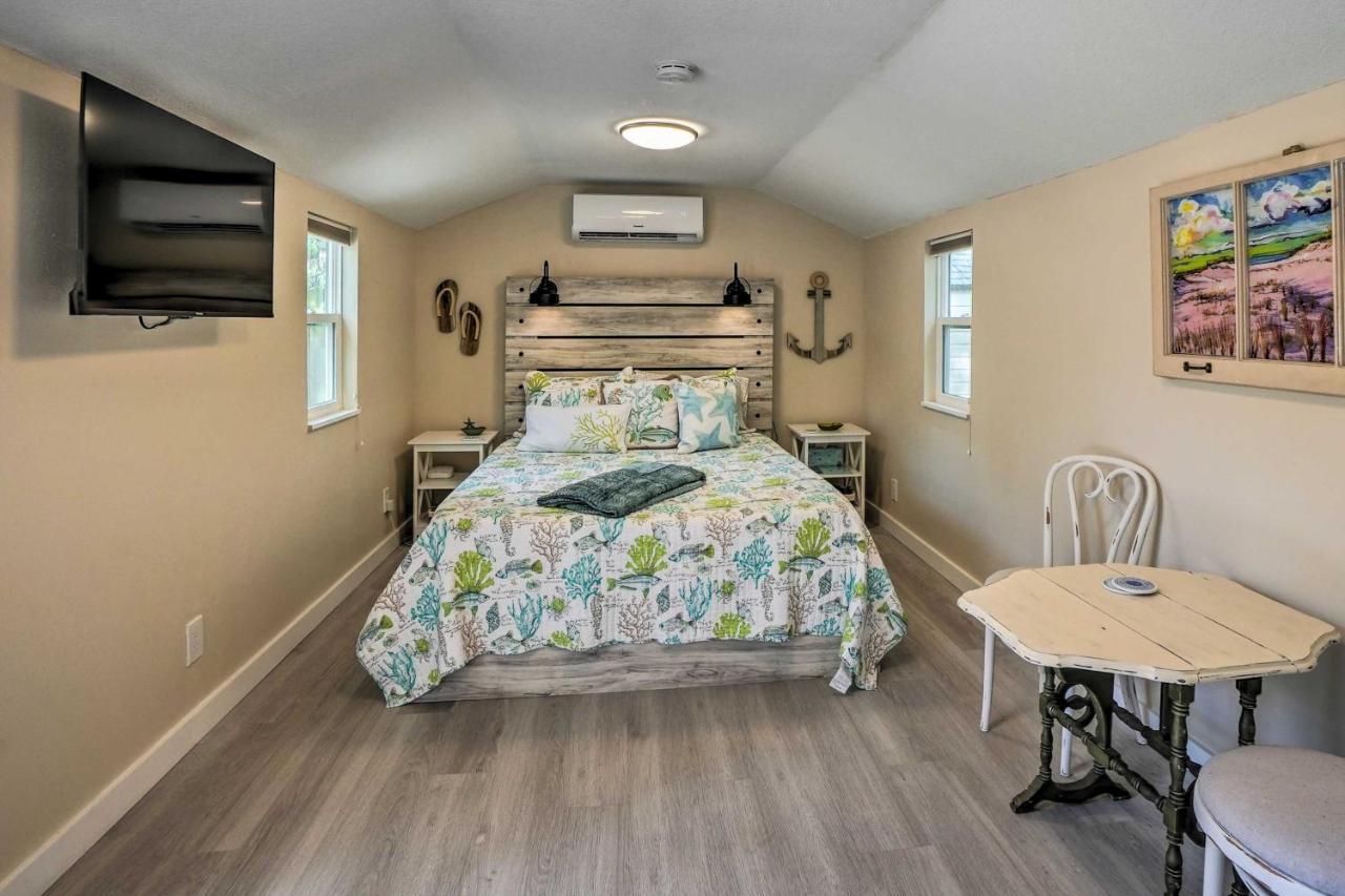 Tropical Palm Harbor Studio Walk To Gulf! Exteriör bild